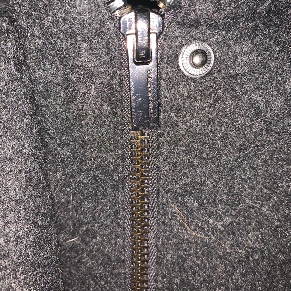 BCBGMAXAZRIA cropped XXS grey jacket. - Picture 3 of 4